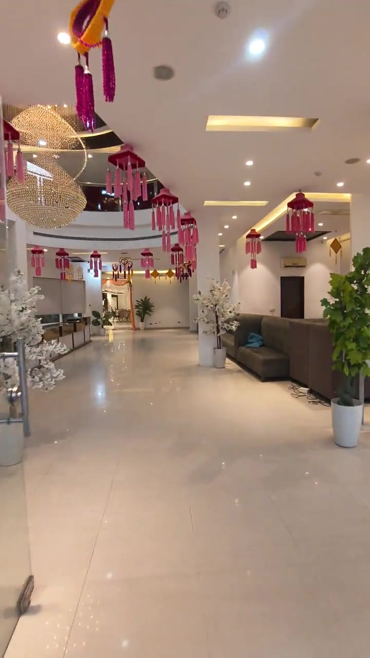 Grand Entrance Foyer & Crystal Chandelier at Katani's Sunny Club Kharar